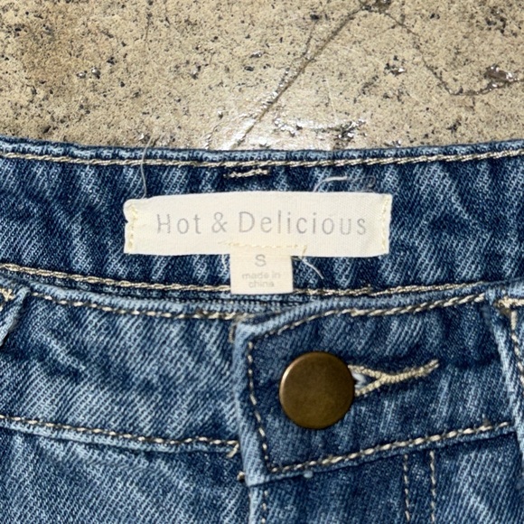 Hot and delicious open side lace up distressed denim mini shorts size S - Picture 5 of 8